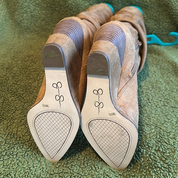 Gingersnap boots for women with 3 inch heels - Picture 5 of 7